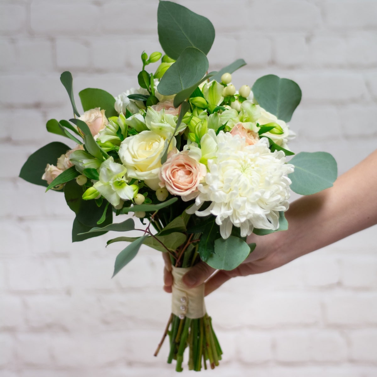 Warm Tones Wedding Bouquet – Brown's The Florist BD Canada